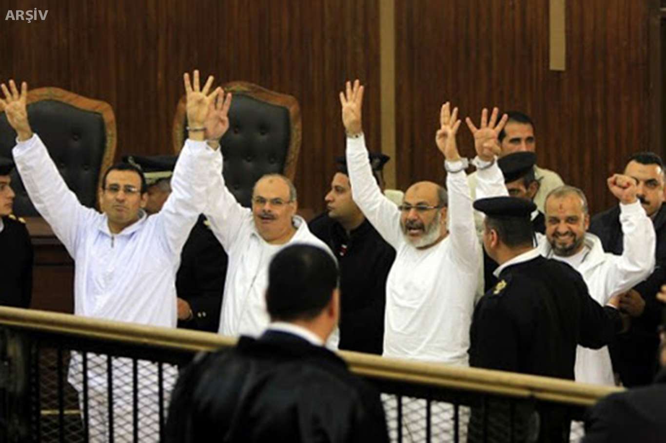 İhvan-ı Müslimin liderlerinin de aralarında bulunduğu 12 kişi hakkındaki idam cezası onandı